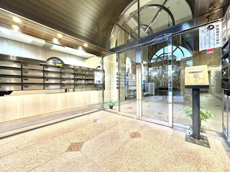 メゾン海神-5-エントランス