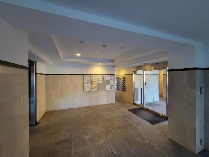 ステイツ南行徳ヴェルパセオ-18-エントランス