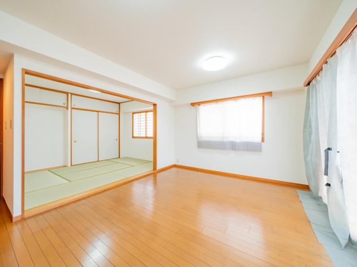 ステイツ行徳ＥＡＳＴ-4-リビング