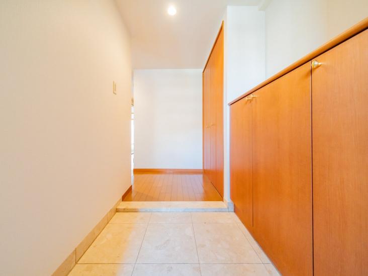 ステイツ行徳ＥＡＳＴ-16-玄関