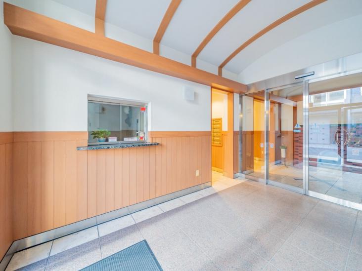 ステイツ行徳ＥＡＳＴ-23-エントランス