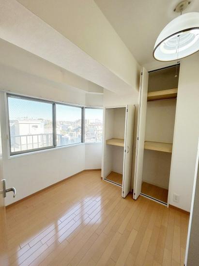 津田沼ローレルコート-3-洋室