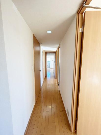 津田沼ローレルコート-11-玄関