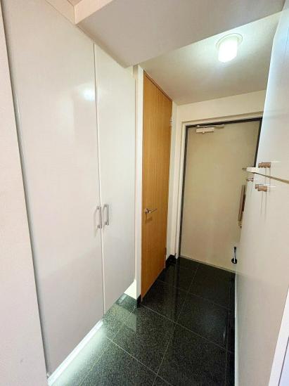 津田沼ローレルコート-12-玄関