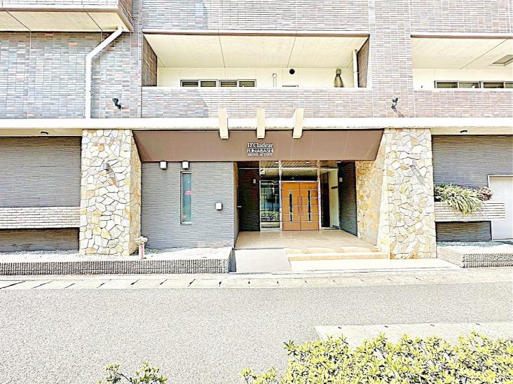 Ｄ’クラディア船橋　Ｓｈｉｎｅ　Ａｖｅｎｕｅ-7-エントランス