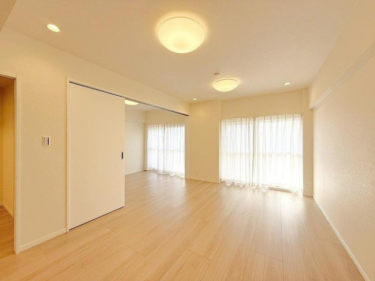 ソフトタウン谷津遊園２号棟-2-リビング