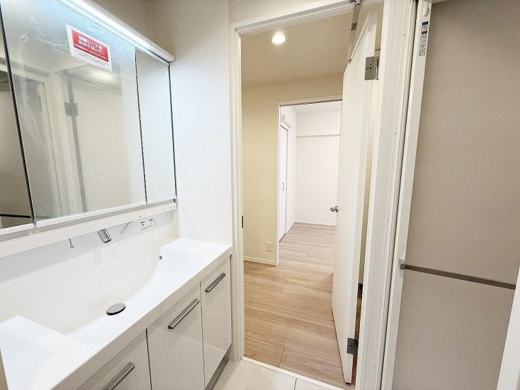 ソフトタウン谷津遊園２号棟-13-洗面