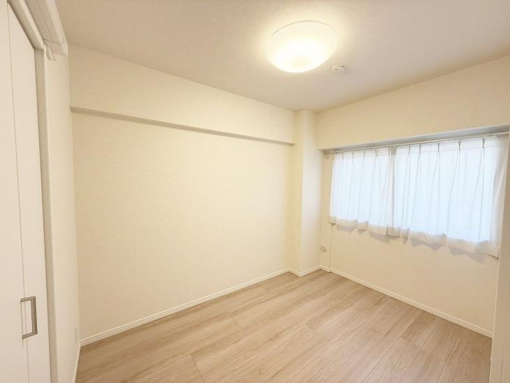 ソフトタウン谷津遊園２号棟-17-洋室