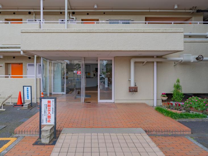 市川ハイツＡ棟-3-エントランス