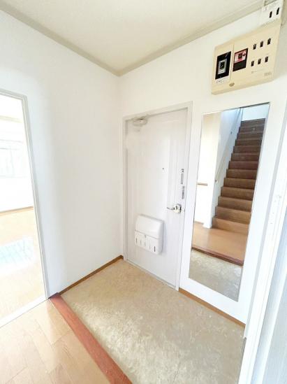 入船中央エステート３９号棟-13-玄関