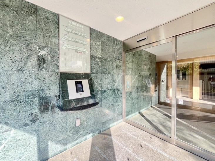 アールフォーラム新浦安Ｃ棟-8-エントランス