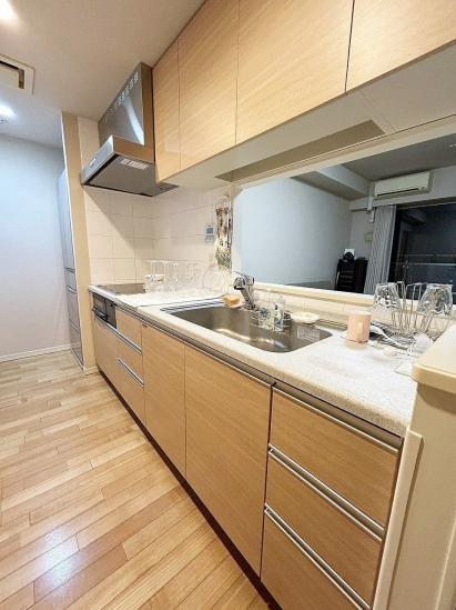 ＣＨＩＢＡ　ＣＥＮＴＲＡＬ　ＴＯＷＥＲ-9-キッチン