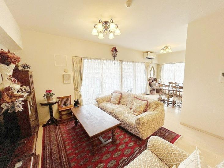 ザ・レジデンス千葉ニュータウン中央参番館-3-リビング