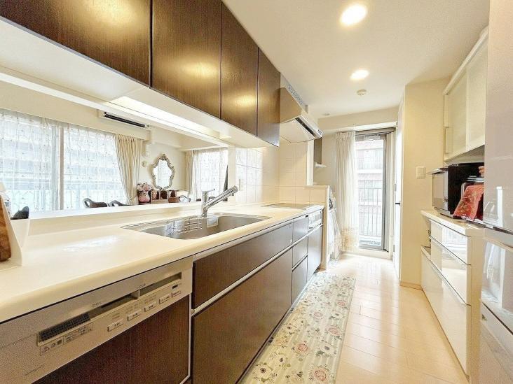 ザ・レジデンス千葉ニュータウン中央参番館-4-キッチン