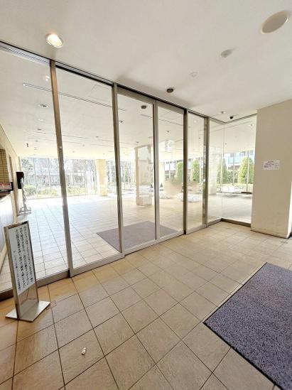 ザ・レジデンス千葉ニュータウン中央参番館-20-エントランス