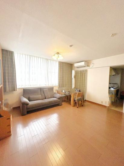 セントラルパーク・ウエストC棟-3-リビング