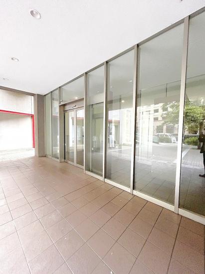 セントラルパーク・ウエストC棟-14-エントランス