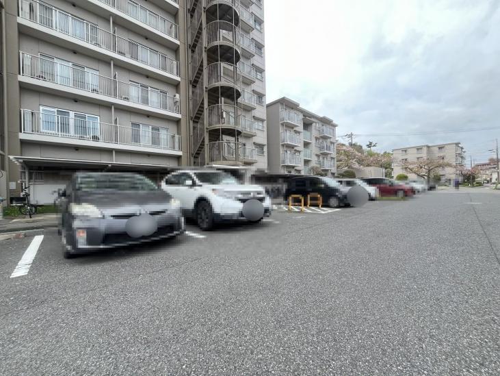 東船橋ガーデニア６号棟-20-駐車場