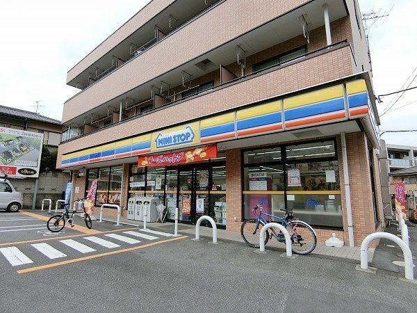 東船橋ガーデニア６号棟-23-コンビニ