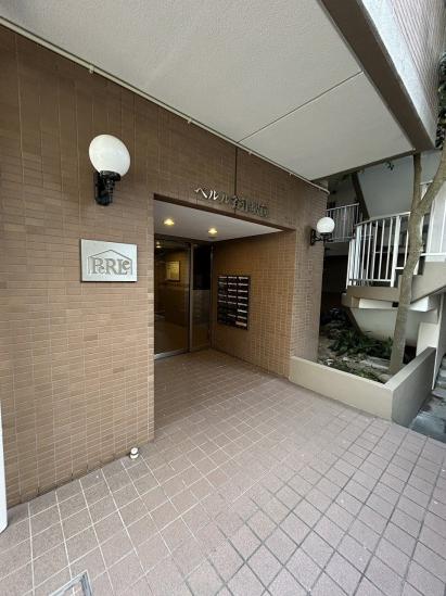 ペルル谷津駅前-4-エントランス