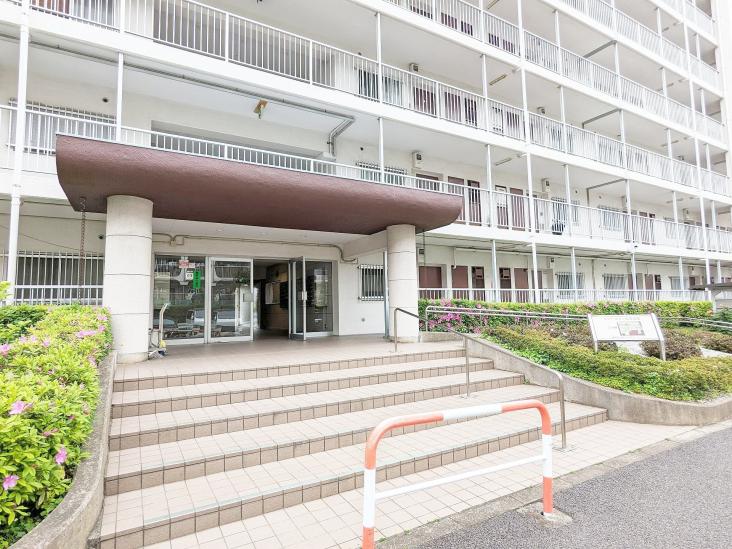 ソフトタウン谷津遊園２号棟-11-エントランス