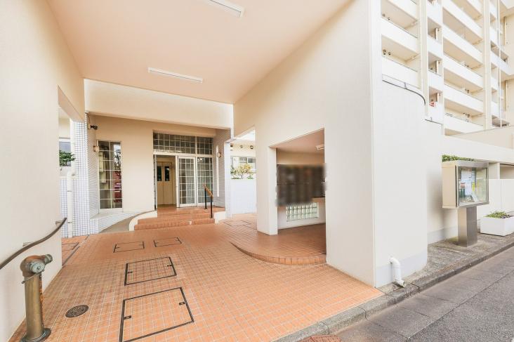 新ゆりグリーンタウン　アカシア街区　６号棟-7-エントランス