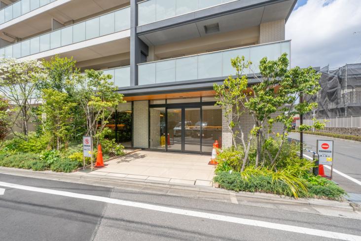 リビオ東伏見公園-12-エントランス