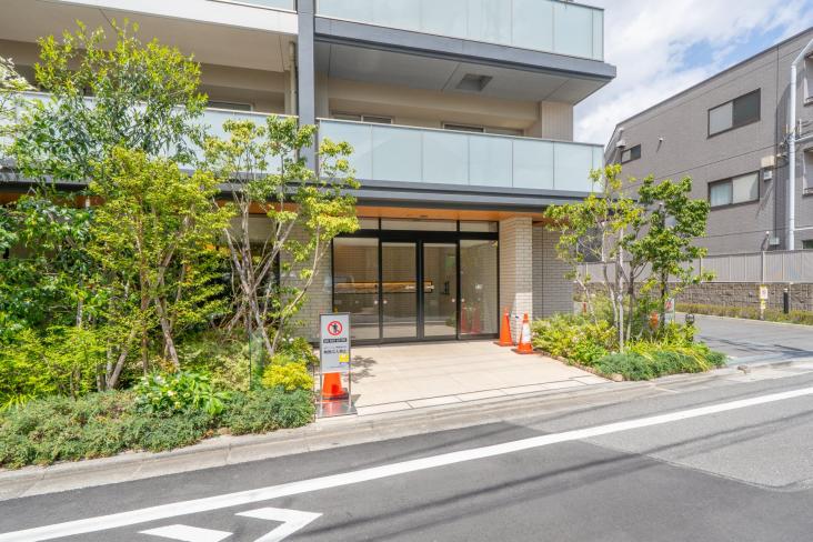 リビオ東伏見公園-13-エントランス