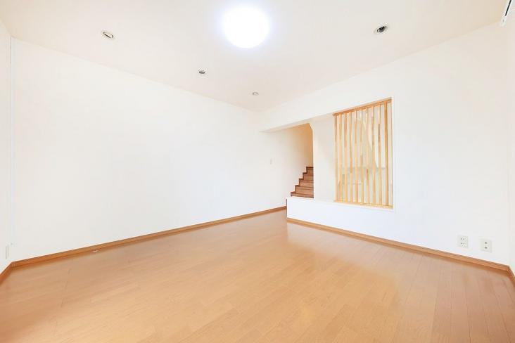 ハイツ向ヶ丘遊園-4-リビング