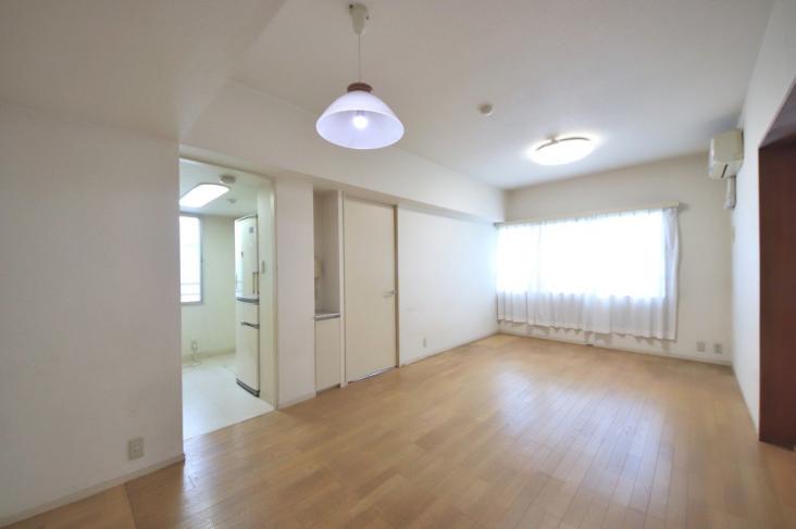 グランピア深大寺-5-リビング