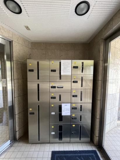 パロス三鷹-9-エントランス