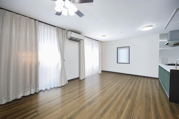 グランシャトレ玉川上水ウエスト-2-リビング