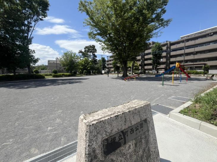 ニューライフマンション武蔵野台　Ｂ号棟-14-公園