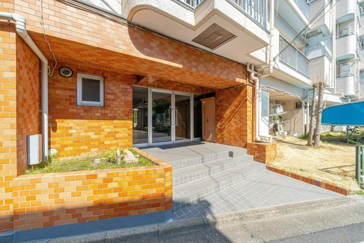 ビッグ武蔵野田無-29-エントランス