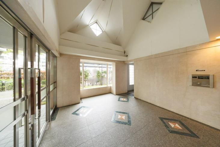 グランスクエア一橋学園参番街-30-エントランス