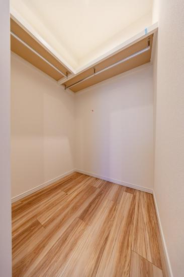 グランプラド国分寺-12-収納