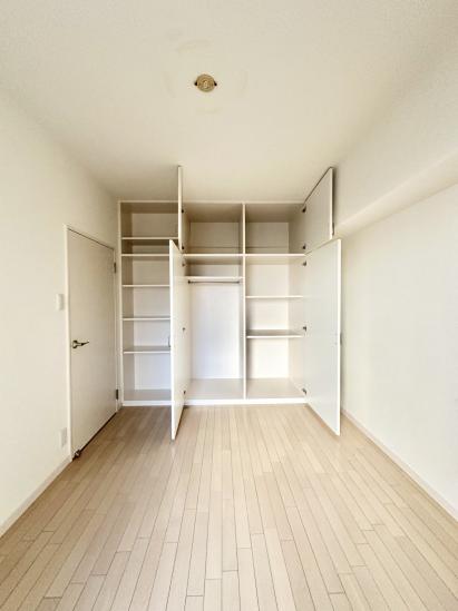 中川ビューハイツ-10-収納