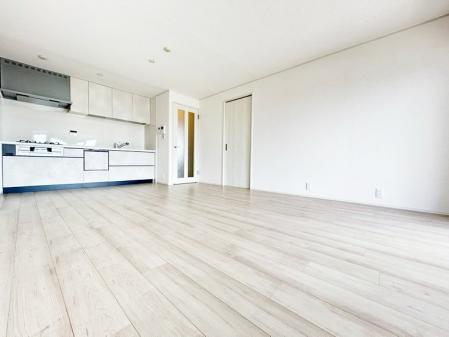 ボナハイツ中川　１号棟