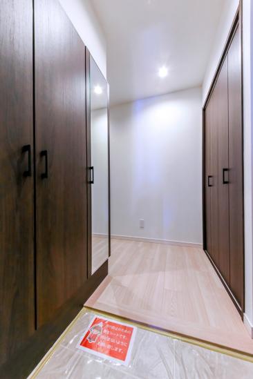 エスエスケーグリーンパーク中居町-9-玄関