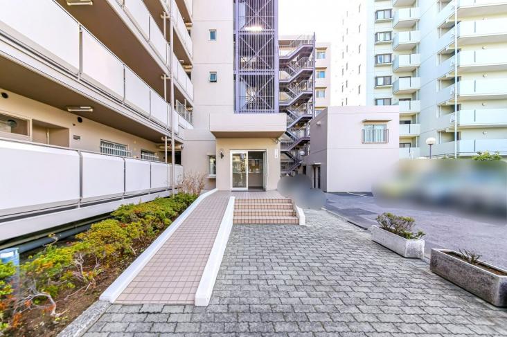 四つ木パークファミリア-24-エントランス