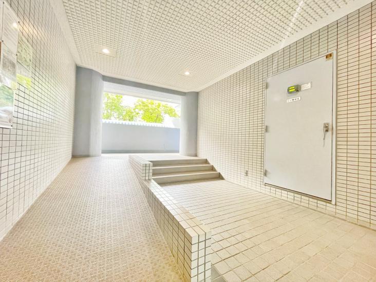 コスモお花茶屋壱番館-19-ロビー