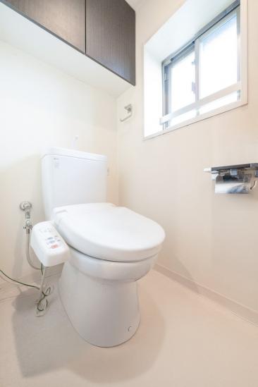 ライオンズ北千住マークレジデンス-12-トイレ