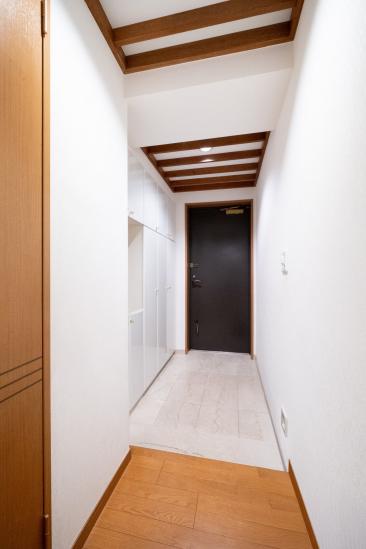 リベール綾瀬-11-玄関