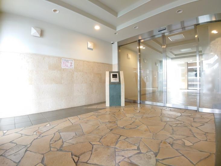 ロータリーパレス北千住-3-エントランス