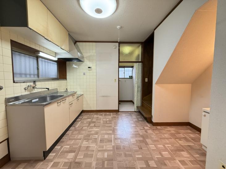 足立区足立一丁目戸建-2-リビング