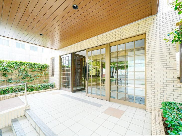 コート中央本町-13-エントランス