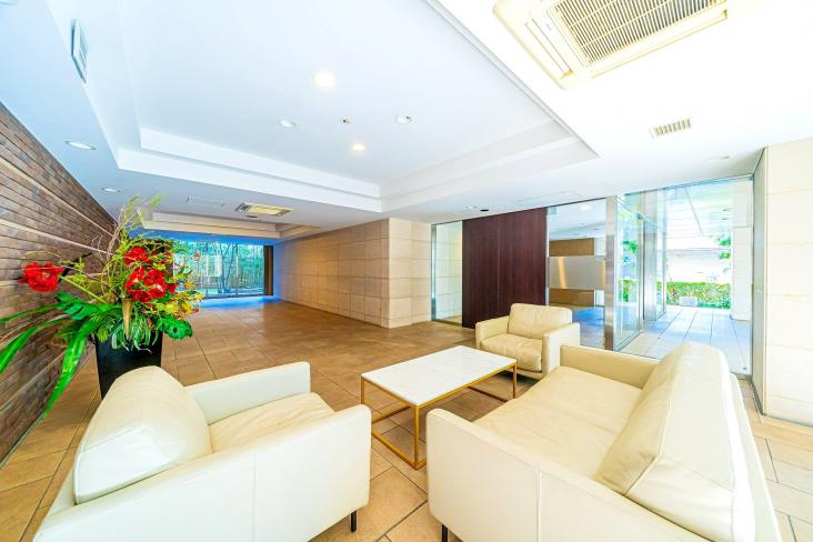 ラヴィアンコート亀有-8-エントランス