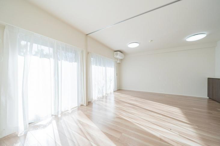 ウエリスおおたかの森サウスアリーナ-2-リビング