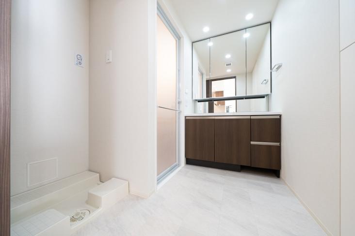 ウエリスおおたかの森サウスアリーナ-7-洗面