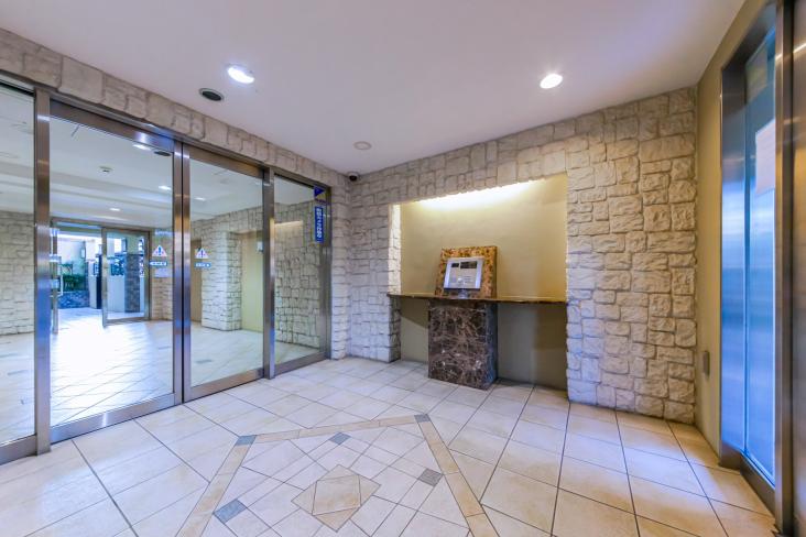 ゼファー西新井プラウディーヌ-13-エントランス